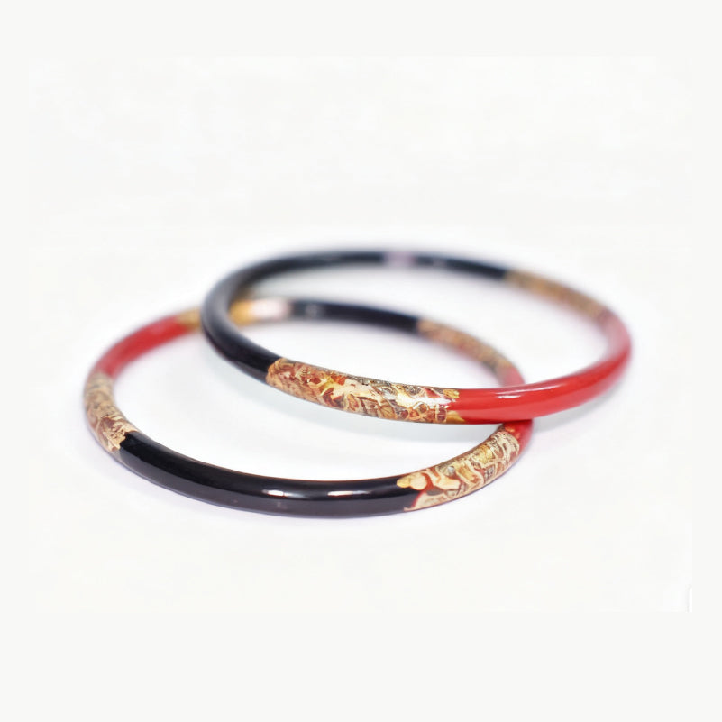 Black Lacquer Bangle with Ox Horn Base