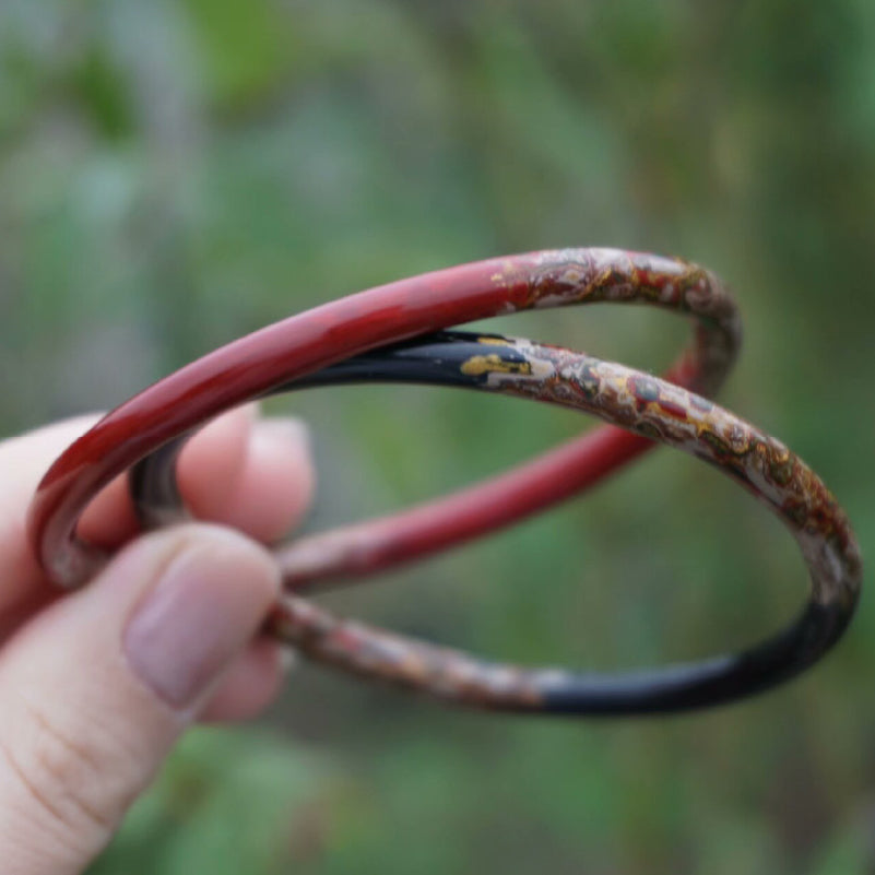 Black Lacquer Bangle with Ox Horn Base