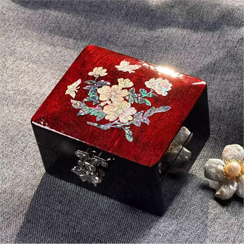 Lacquerware jewelry box Red velvet lining