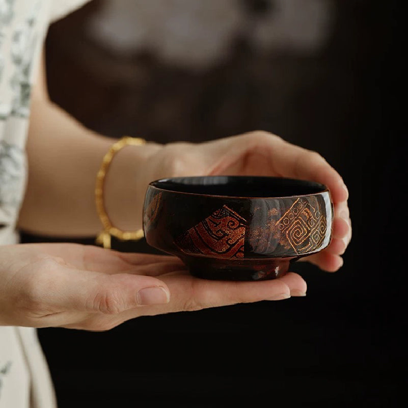 Master He Fusen Gilt Lacquer Tea Cup | Handcrafted Koi Fish Design 140ml