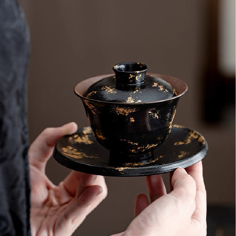 Black lacquerware Tea Cup with Gold Foil