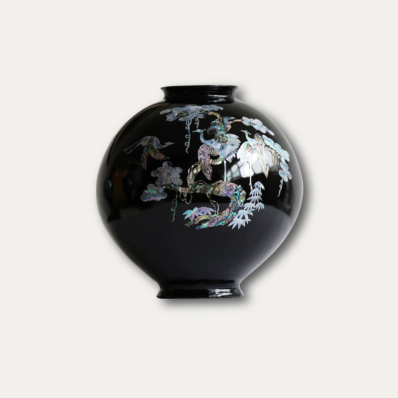 Black lacquerware Mother of pearl Lacquerware vase