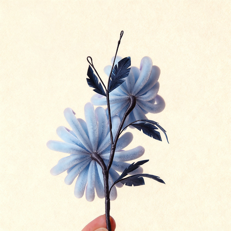 Handmade Ronghua Blue Velvet Chrysanthemum Hairpin